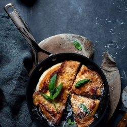 Le Creuset - Сковорода PRO 24см с антипригарным покрытием для блинов / артикул   51106240010002  / GTIN 630870272896