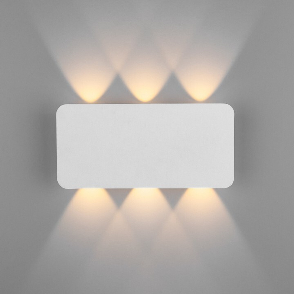 Накладной светильник Elektrostandard Angle a055776