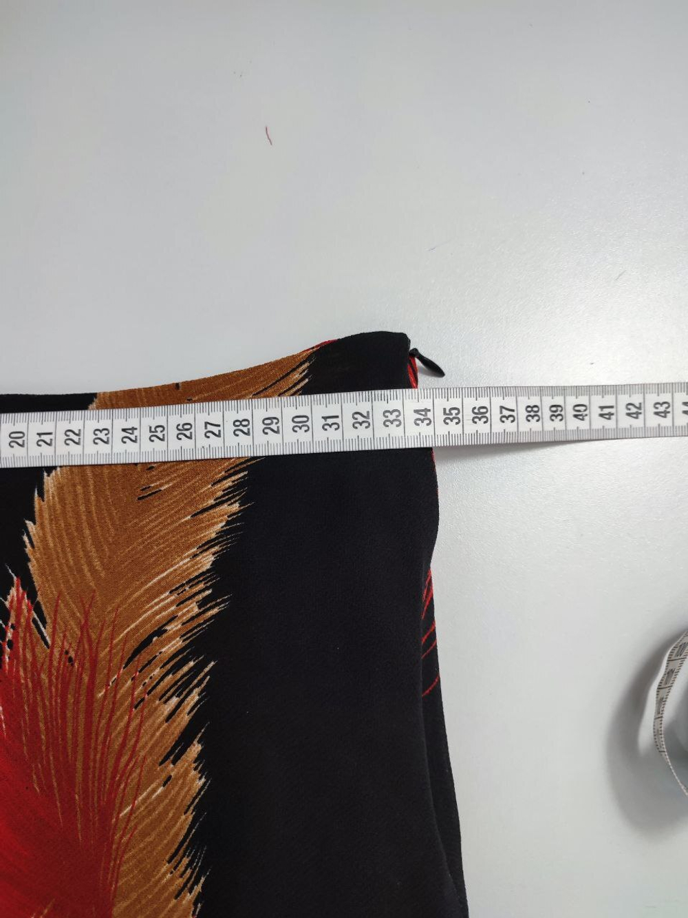 Юбка черная с принтом 38 размер