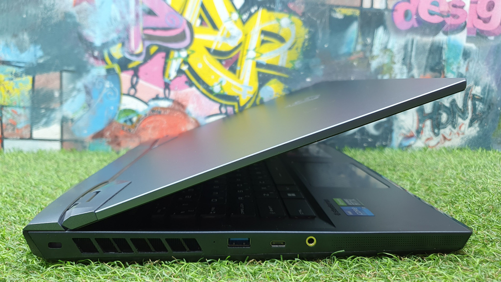 Игровой Ноутбук MSI Raider GE66 12UGS-663RU i7-12/16Gb/RTX 3070 Ti 8Gb/240Hz