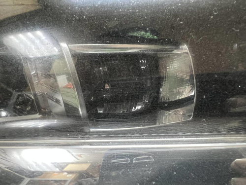 Битая Фара правая Land Cruiser 300 (21-нв) LED