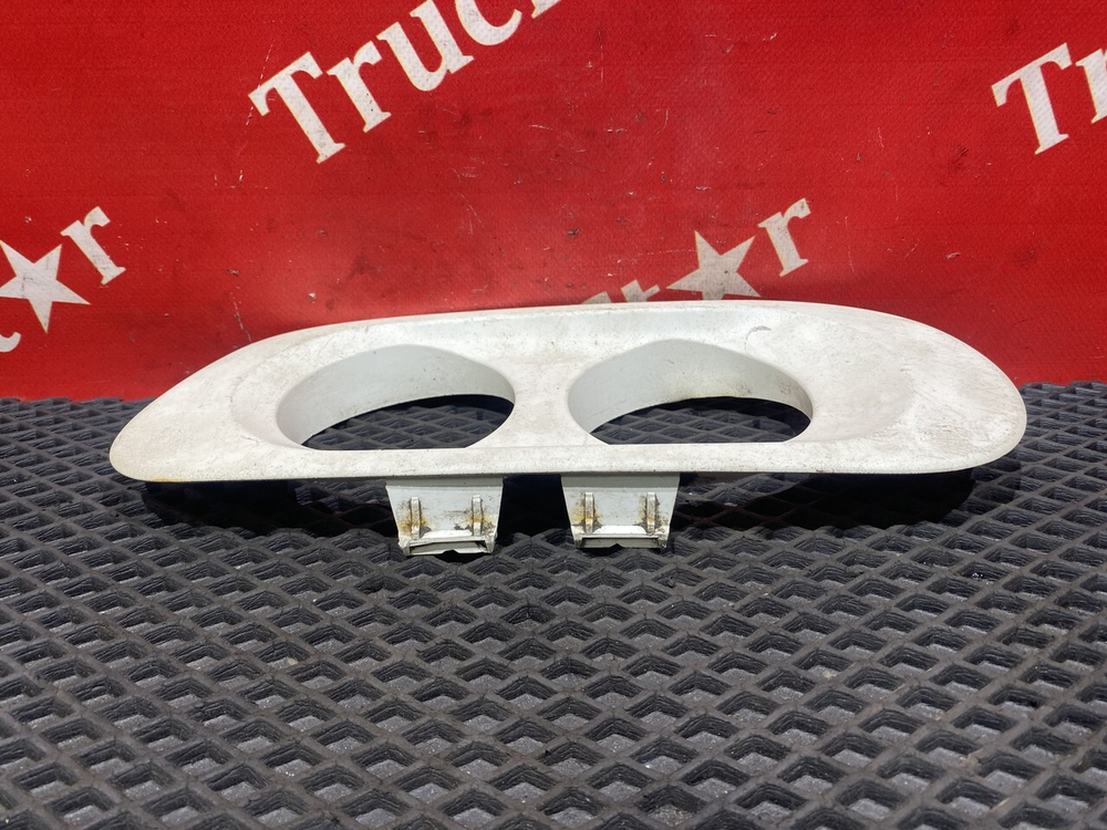 Облицовка (Дефект) ПТФ левая 2018г