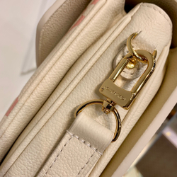 Louis Vuitton Pochette Metis