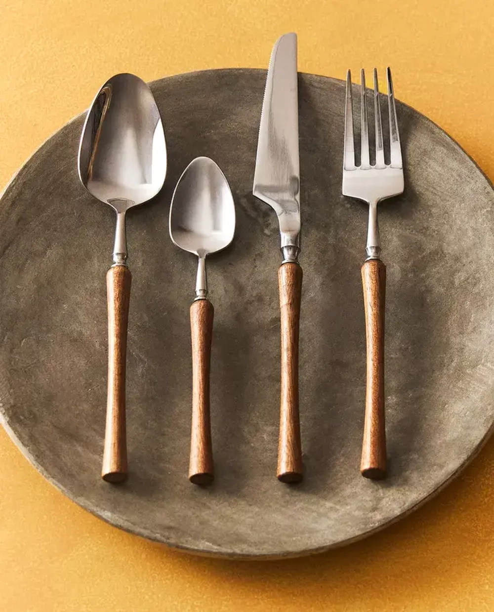 ZARA HOME НАБОР ДЕРЕВЯННЫХ СТОЛОВЫХ ПРИБОРОВ ИЗ 4 ПРЕДМЕТОВ, СВЕТЛО-БЕЖЕВЫЙ