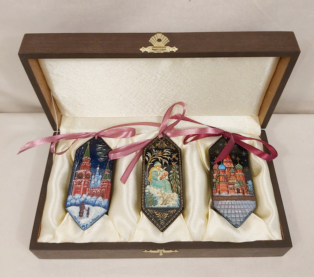 Набор ёлочных игрушек "Конфеты с ручной росписью Палех" в футляре