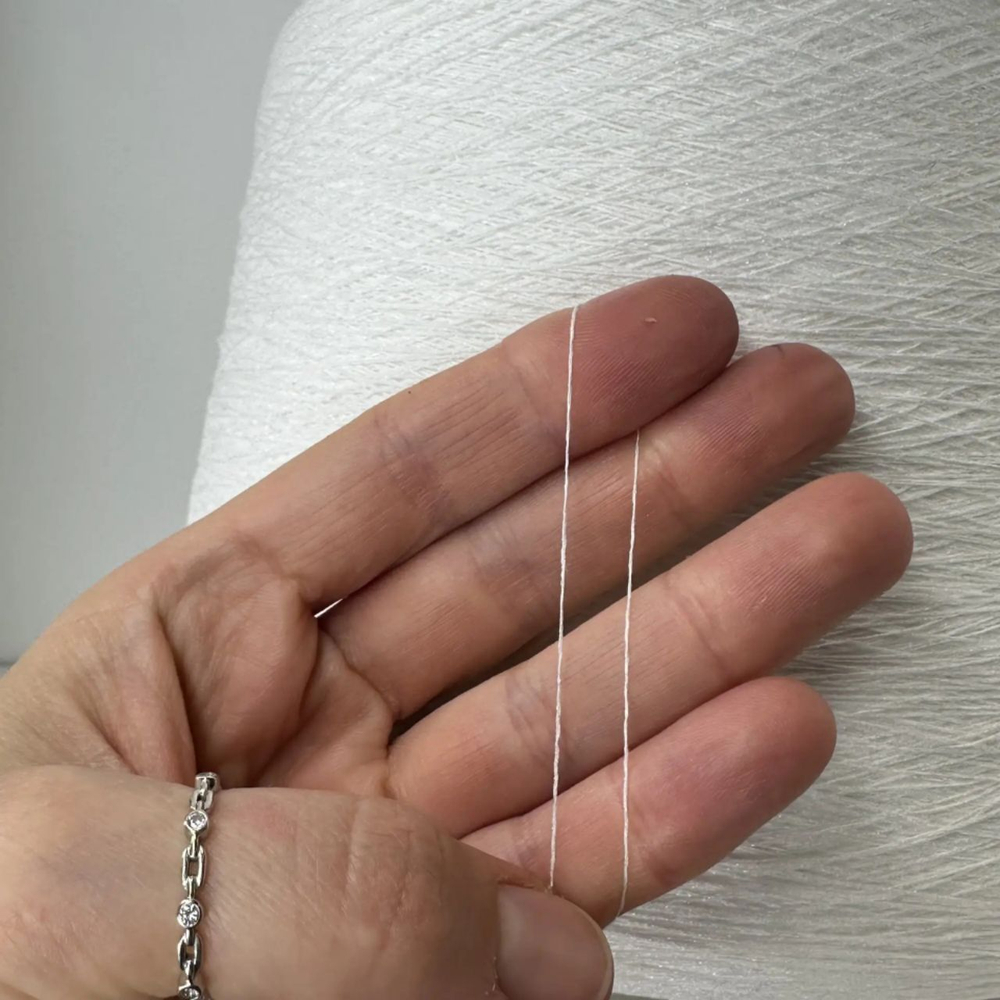 ITSRAININGMEN - MILLEFILI S.p.A.; 88% вискоза, 12% люрекс; 2200м/100гр; col.25078, цвет: белый искрящийся