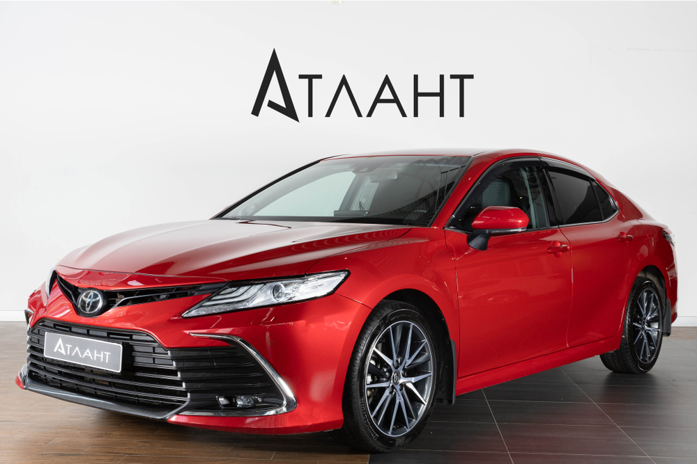 Toyota Camry, 2021 год
