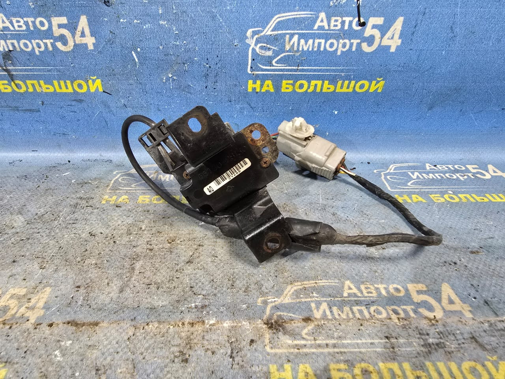 Решетка радиатора TOYOTA ESTIMA 2003-2005