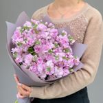 Монобукет из пышных маттиол (средний)