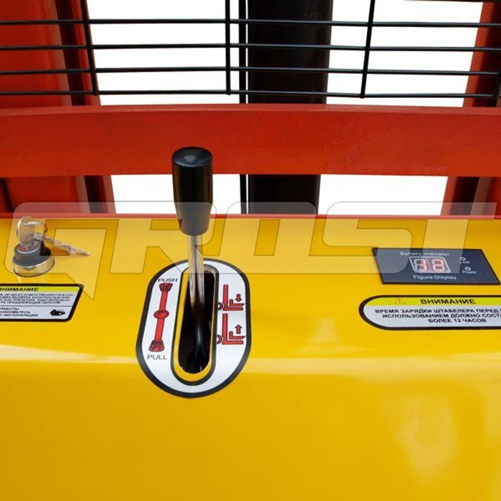 Штабелер с электроподъемом GROST HED 15/30 - [3 м / 1.5 т]