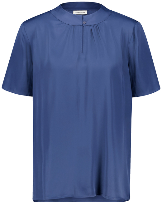 Блузка из вискозы