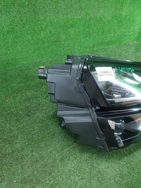 Фара правая Skoda Karoq (2017-2021) LED