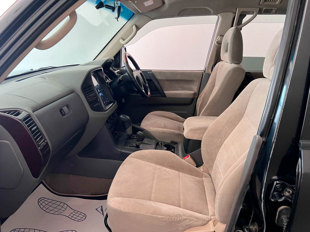 Mitsubishi Pajero, 2002 год