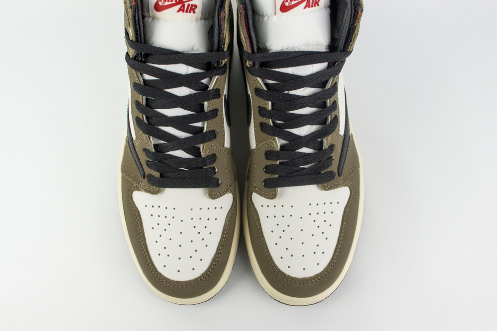 Кроссовки Nike Air Jordan 1 Wmns Travis Scott