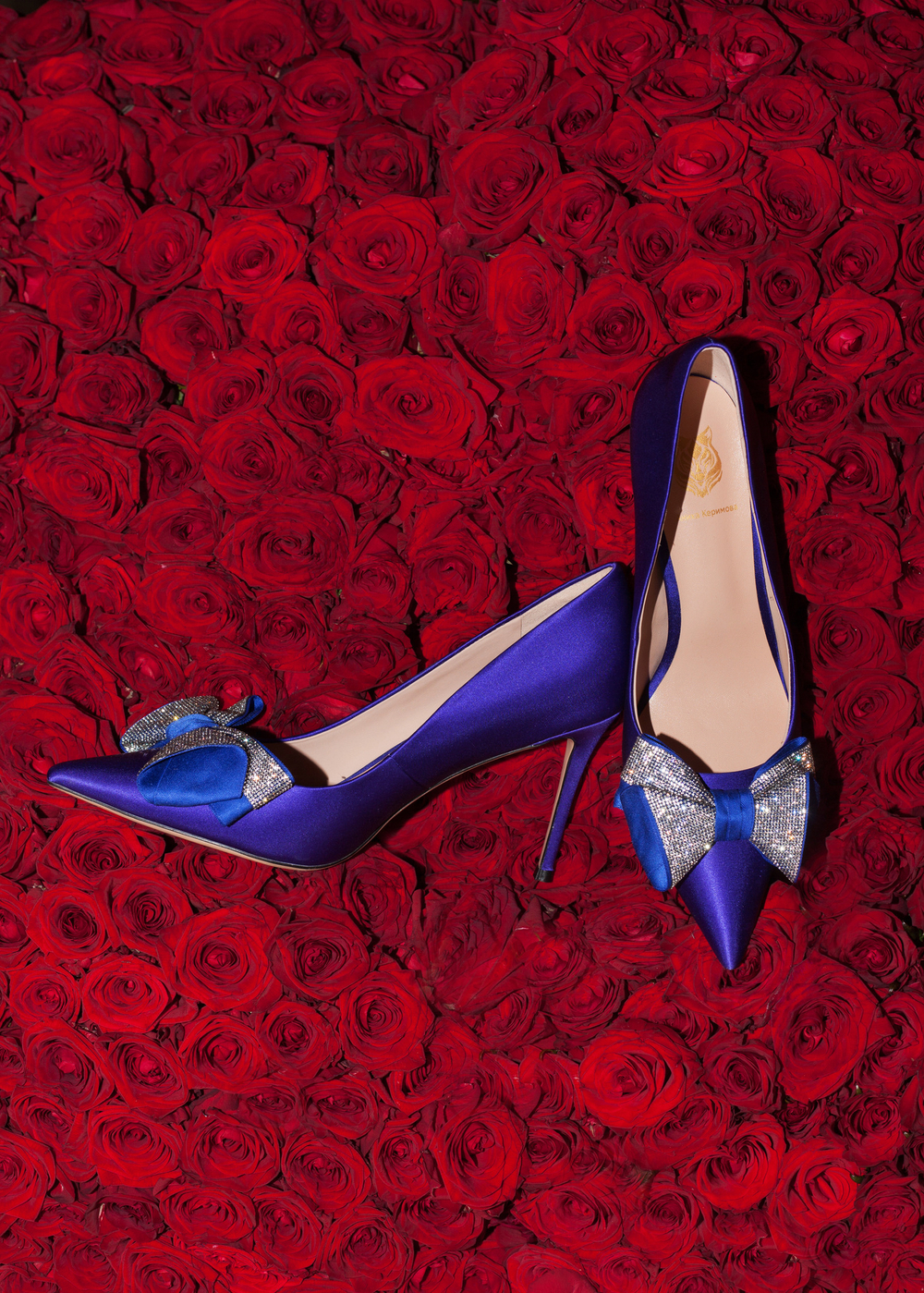 Женские кожаные туфли синие с бантом