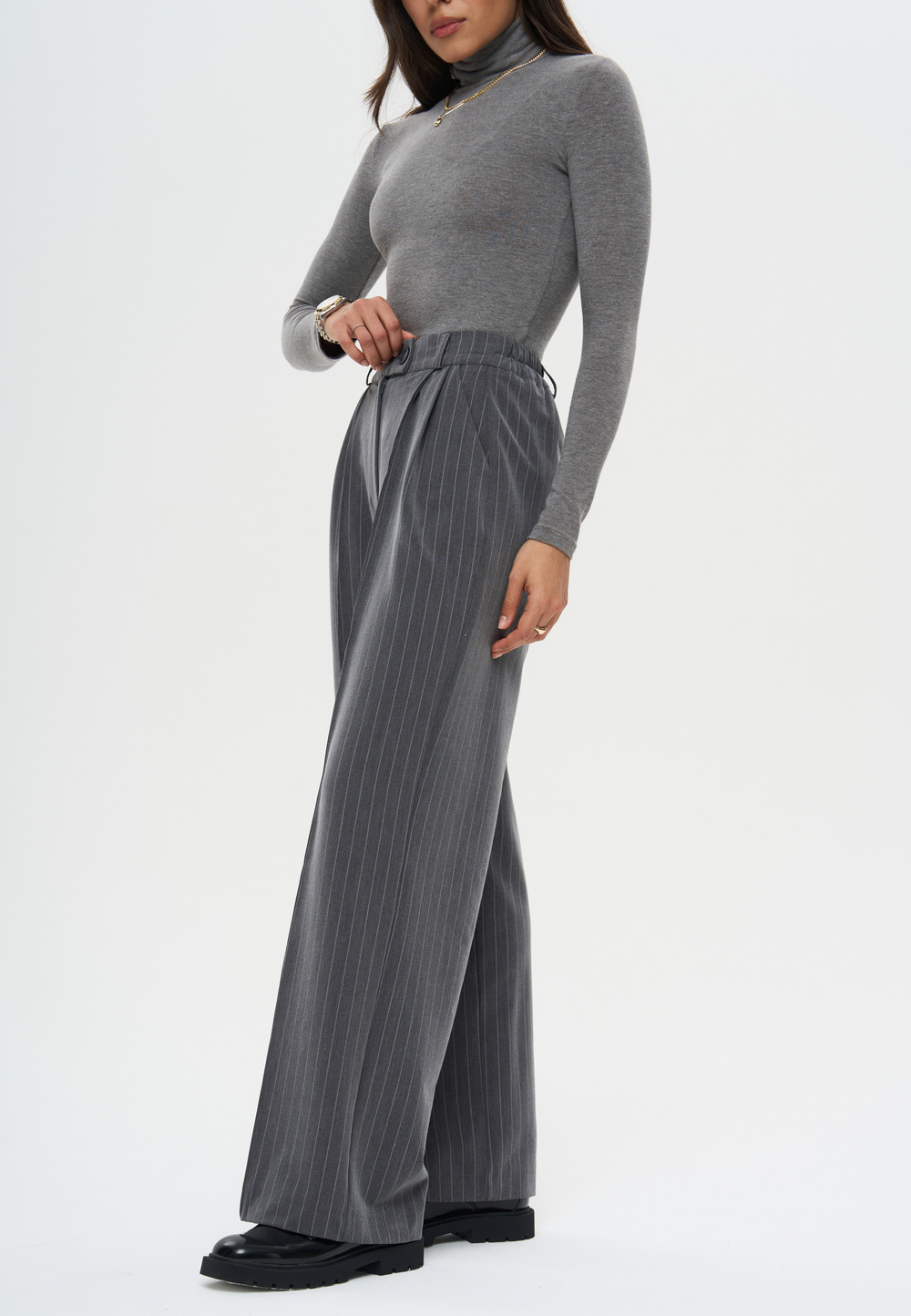 Брюки с простроченными стрелками