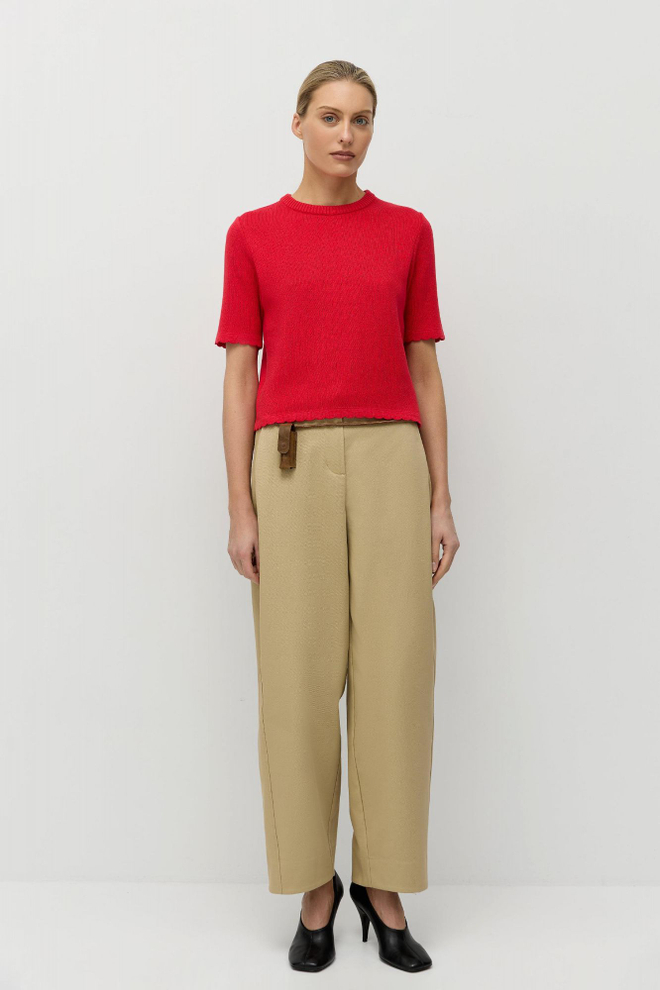 Джемпер-футболка с фигурным краем