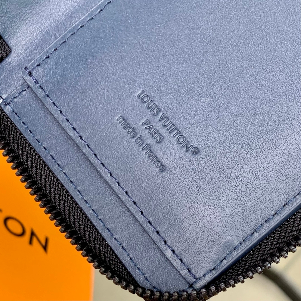 Louis Vuitton Zippy Vertical Wallet