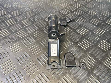 Крепление бака Yamaha FZ1 Fazer RN17