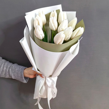 Букет из 11 белых тюльпанов