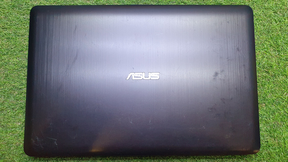 Ноутбук ASUS AMD/4Gb/FHD