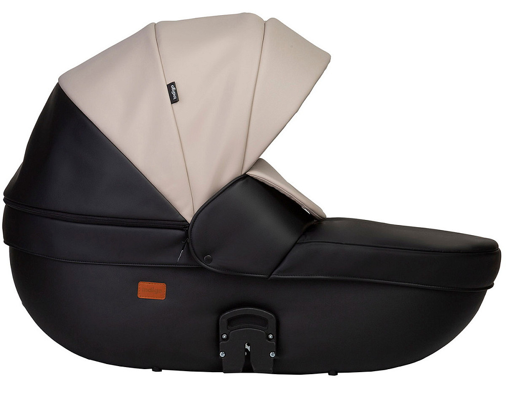 Детская коляска Indigo Mio Eco 3 в 1 с автокреслом Avionaut Cosmo Grey 04 черная кожа+св.бежевая кожа