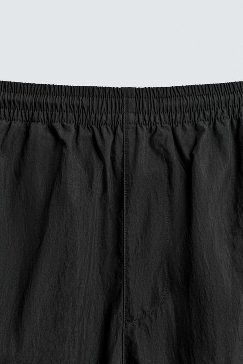 ZARA БРЮКИ-ДЖОГГЕРЫ ИЗ ВЫСОКОТЕХНОЛОГИЧНОЙ ТКАНИ С КОНТРАСТНЫМИ ДЕТАЛЯМИ, ЧЕРНЫЙ