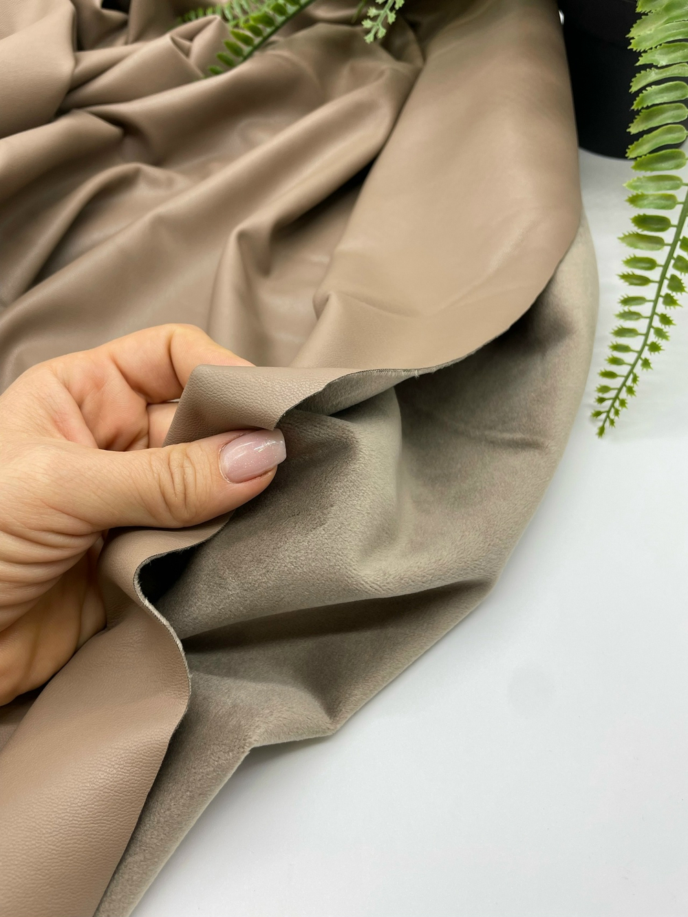 Кожа стрейч на меху какао