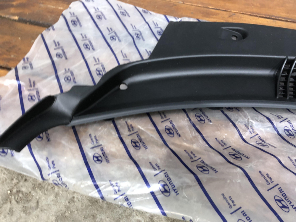 Жабо левая часть Hyundai Accent 2 00-12 Новое Оригинал 8615025901