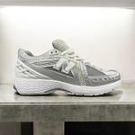 New Balance 1906R • White