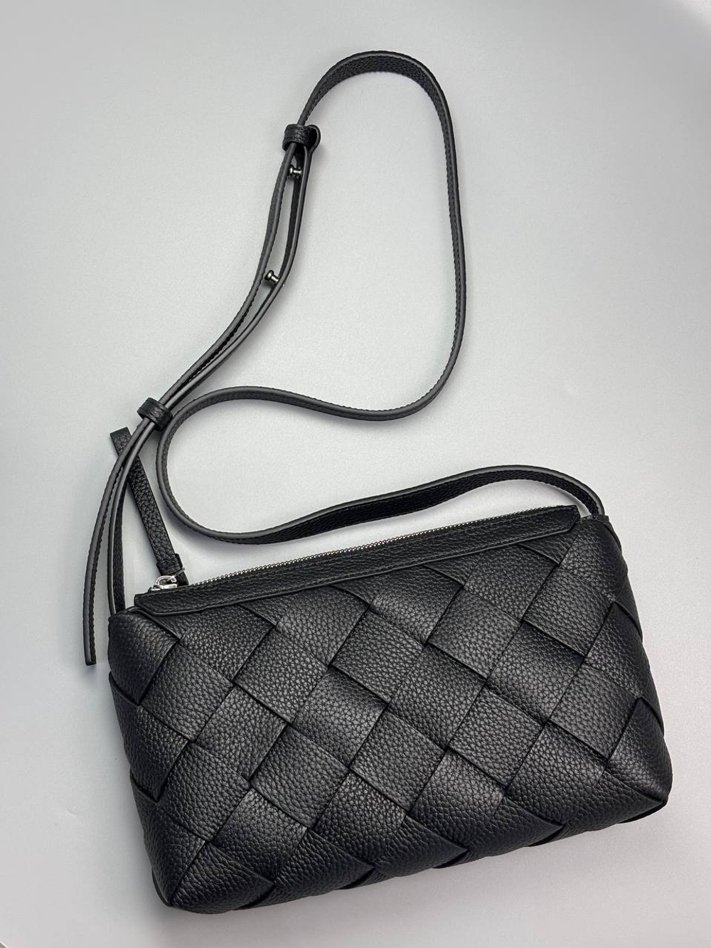 Сумка-мессенджер Bottega Veneta