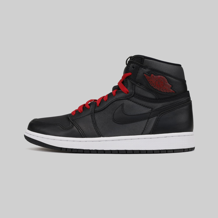 Кроссовки Jordan 1 Retro High OG артикул:555088-060 - купить в магазине Дайс
