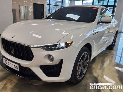 Maserati Levante 3.0 AWD 모데나 (04.2022)