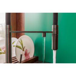 Omoikiri Kanto-PVD-GM с черным шлангом