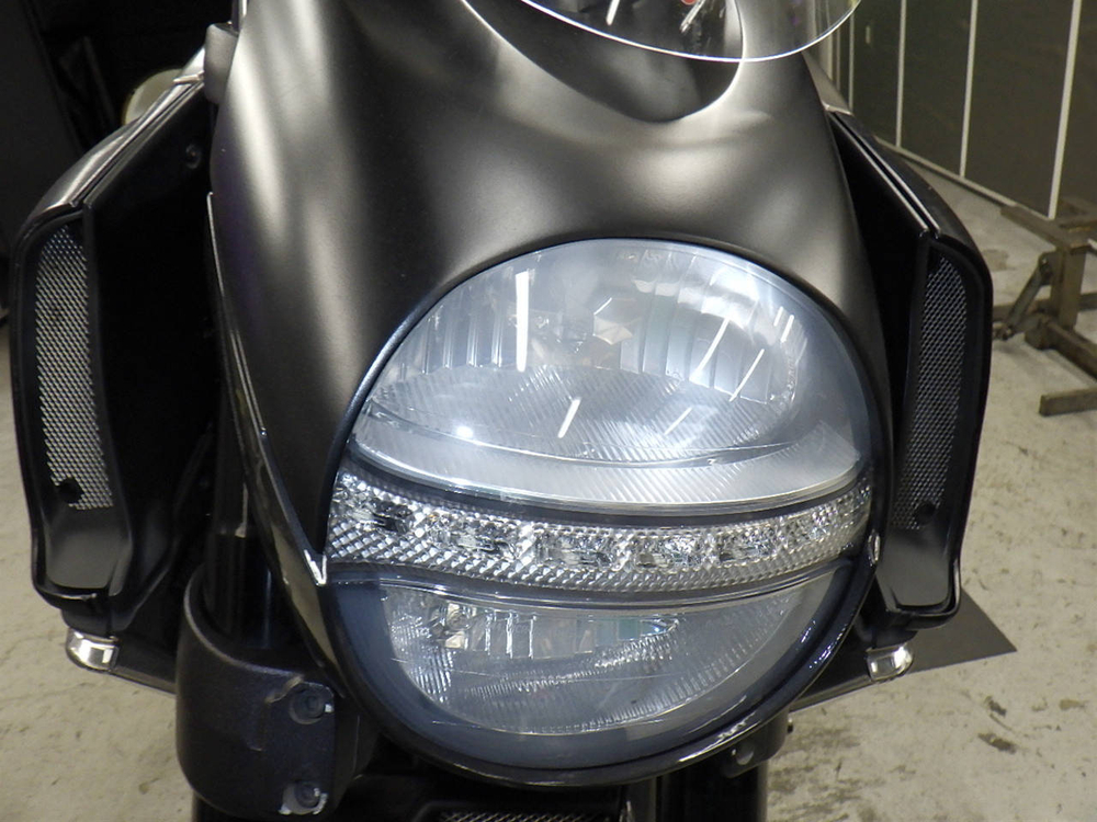 Ducati Diavel Strada