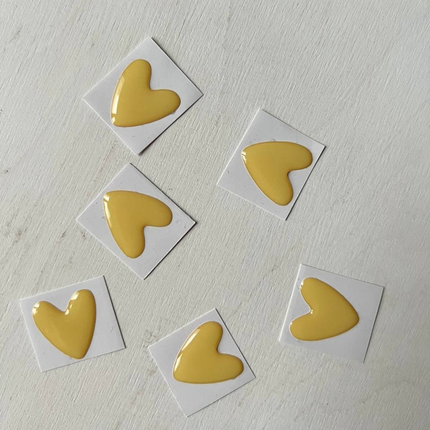 Сердца жёлтые опт ( 90шт)