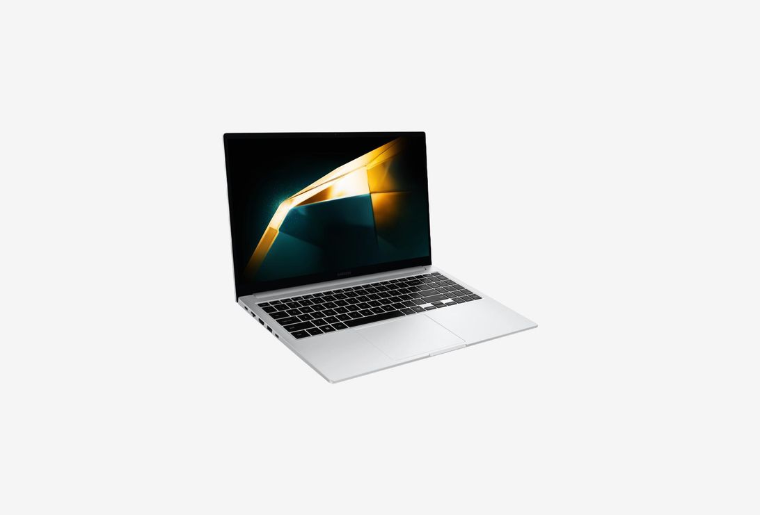 NP750XGK-KS1IN_0326225100147