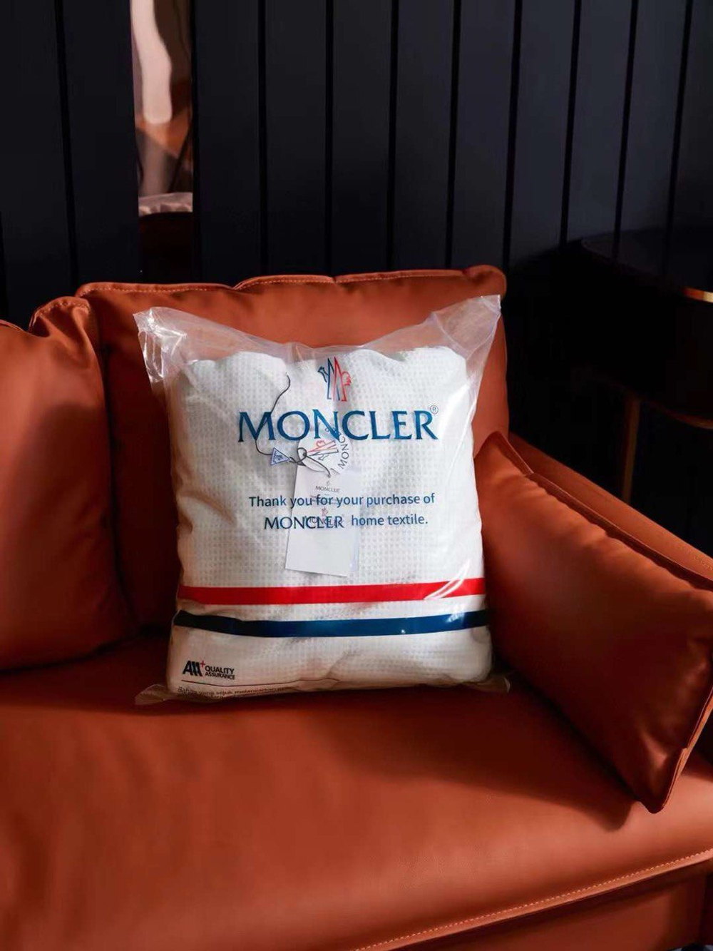 Простыня Moncler 200х230 см
