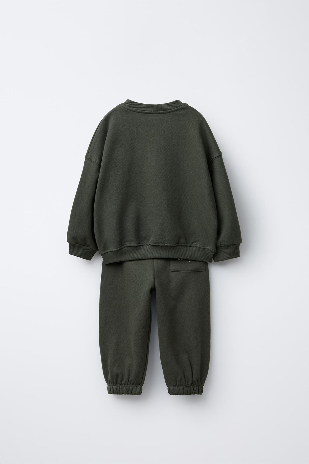 ZARA КОМПЛЕКТ ИЗ ТОЛСТОВКИ И БРЮК-ДЖОГГЕРОВ С ВЫШИТОЙ НАДПИСЬЮ, ЗЕЛЕНЫЙ