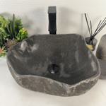 Раковина из речного камня RS-65190 42*38*15 0861