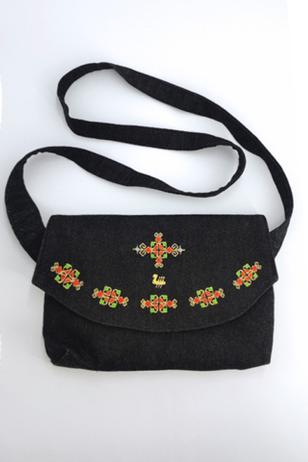 Сумка с чувашской вышивкой
