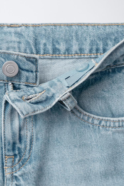 ZARA ДЖИНСЫ WIDE LEG С НАШИВКАМИ С АНИМАЛИСТИЧЕСКИМ ПРИНТОМ, ГОЛУБОЙ