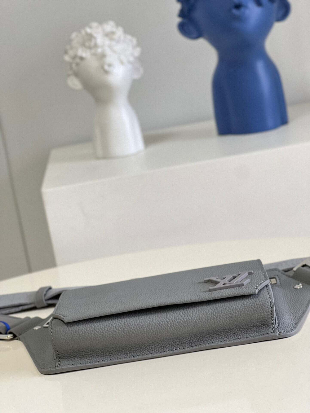 Louis Vuitton New Sling