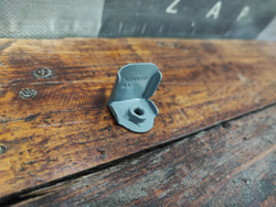 Кронштейн крыла верхний Chery Arrizо 8 22-нв Новый Оригинал 502000425AADYJ