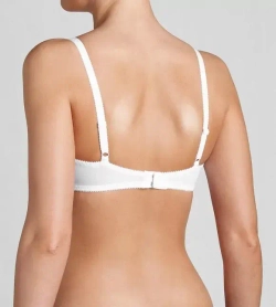 Бюстгальтер Triumph Amourette 300 W