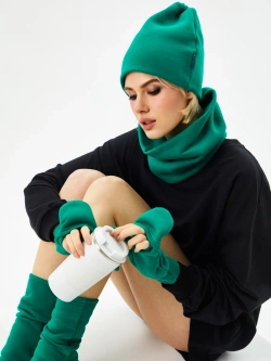 Шапка бини с начесом для хвоста, дред и кос