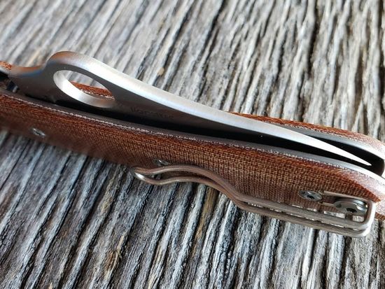 Складной нож Spyderco 255CMP SpyOpera c клинком из стали Böhler M390 Microclean®, рукоять микарта