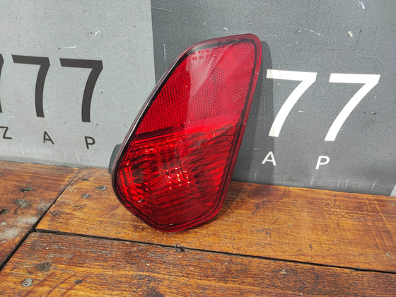 ПТФ задний левый Mitsubishi Outlander 3 15-нв Б/У Оригинал 8337A137