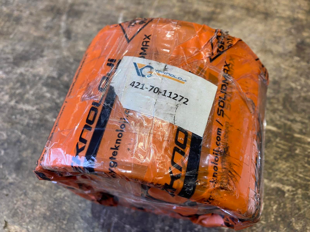 Втулка 421-70-11272