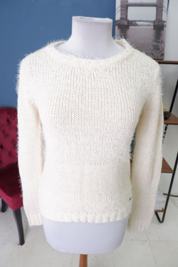 Свитер BNYC пушистый 44 размер